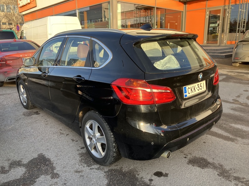 BMW 216 vaihtoauto
