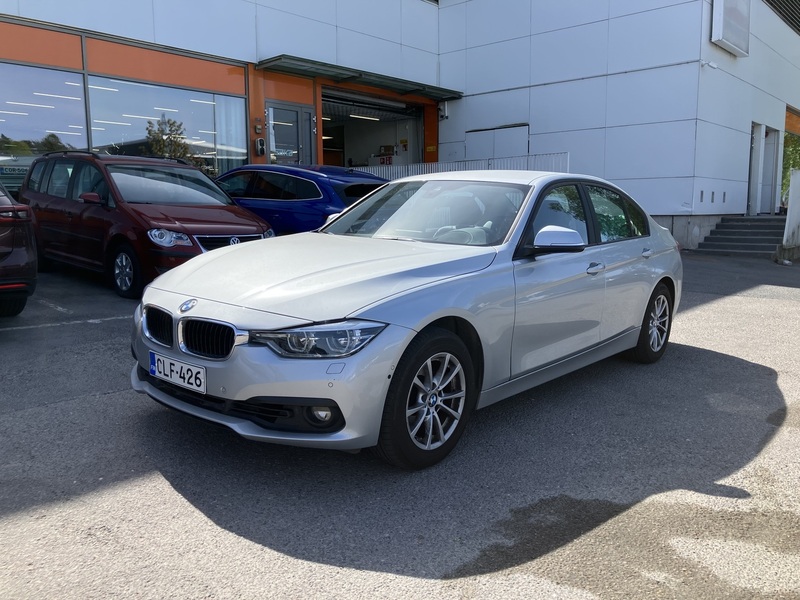 BMW 320 vaihtoauto