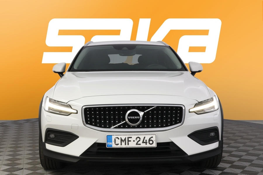 Volvo V60 Cross Country vaihtoauto