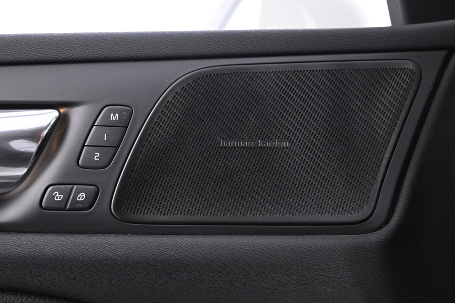 Volvo V60 Cross Country vaihtoauto