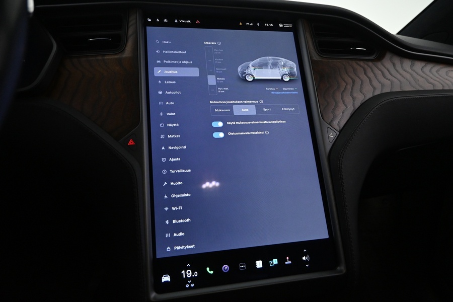 Tesla Model X vaihtoauto