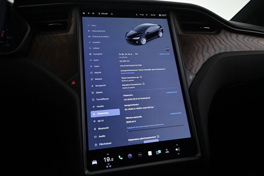 Tesla Model X vaihtoauto