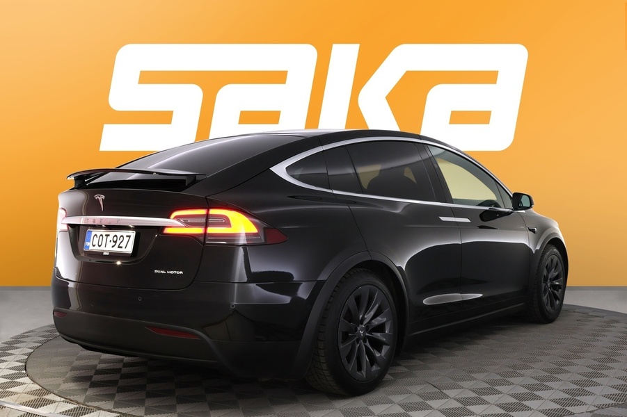 Tesla Model X vaihtoauto