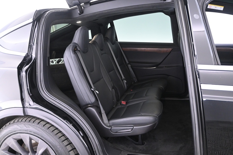 Tesla Model X vaihtoauto