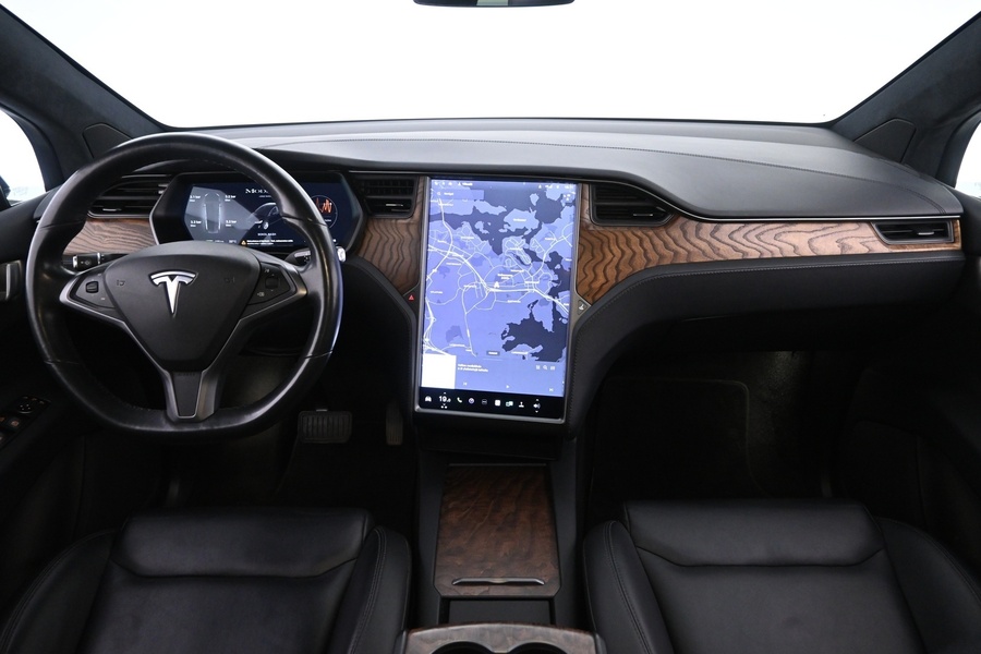 Tesla Model X vaihtoauto