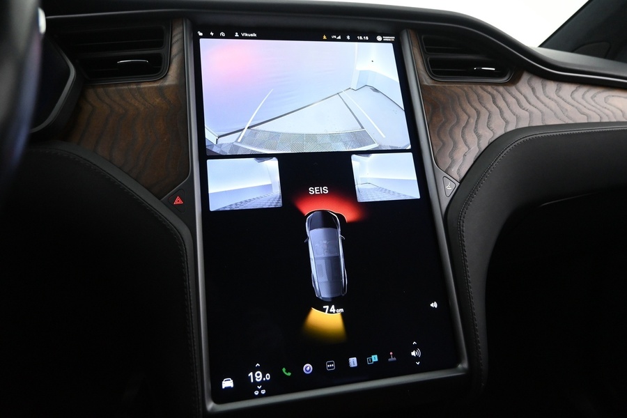 Tesla Model X vaihtoauto