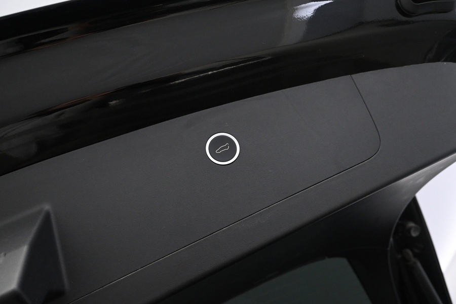 Tesla Model X vaihtoauto