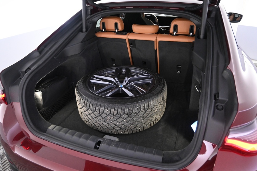 BMW i4 M50 vaihtoauto