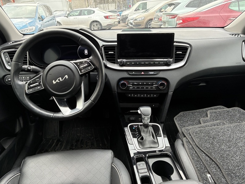 Kia Ceed vaihtoauto
