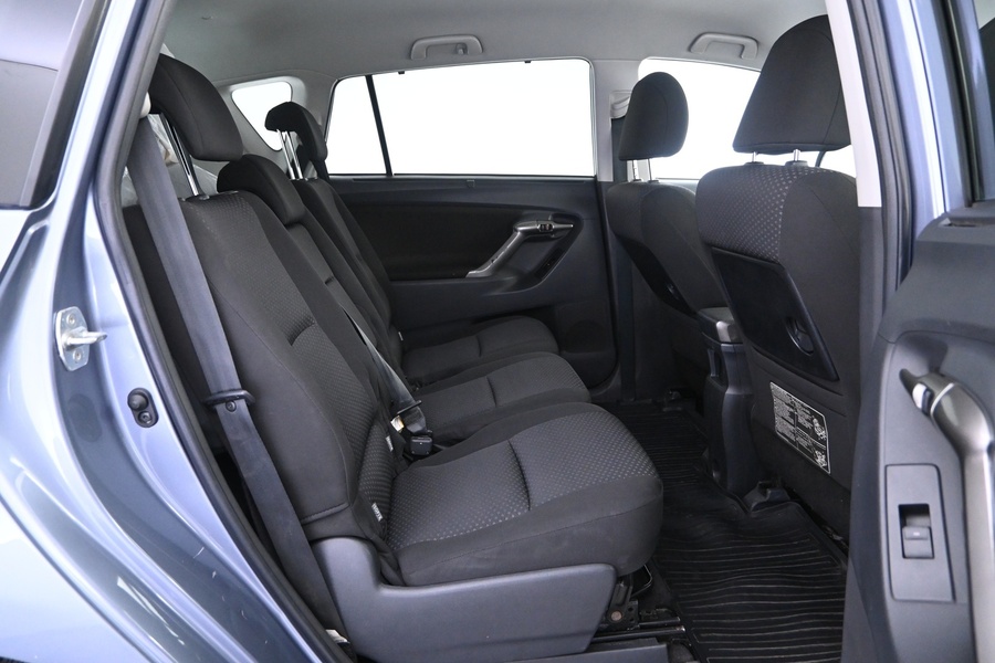 Toyota Verso vaihtoauto