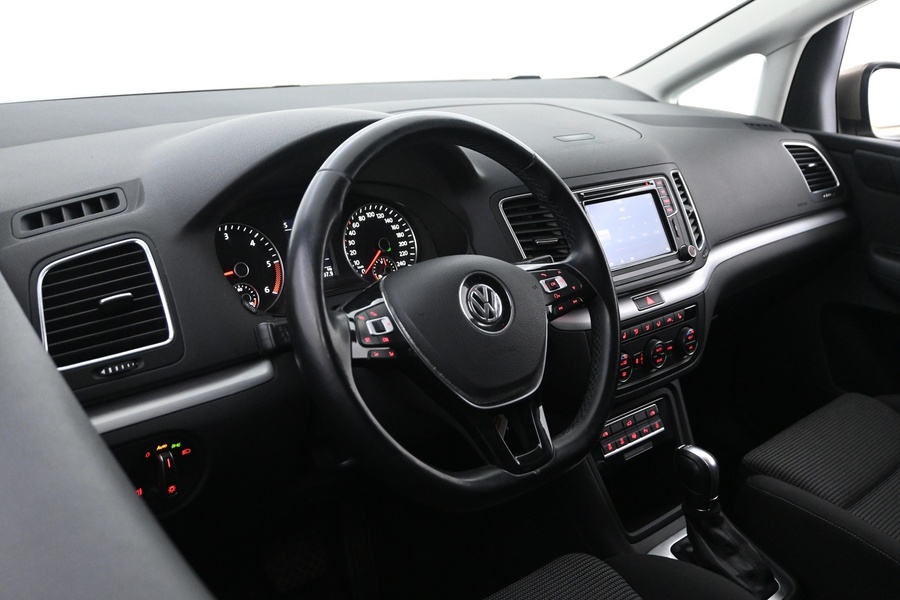Volkswagen Sharan vaihtoauto