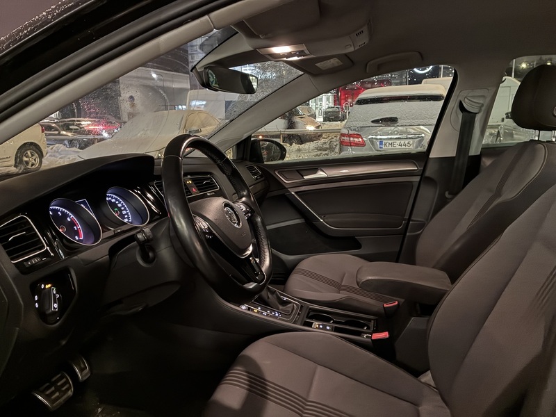 Volkswagen Golf vaihtoauto