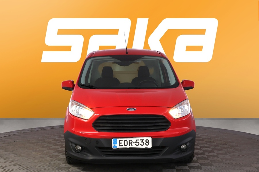 Ford Transit Courier vaihtoauto