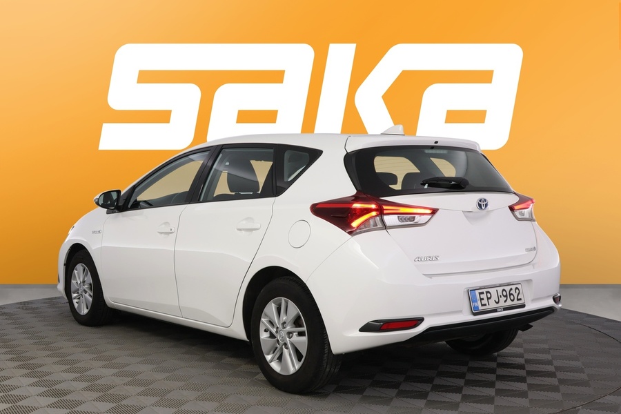 Toyota Auris vaihtoauto