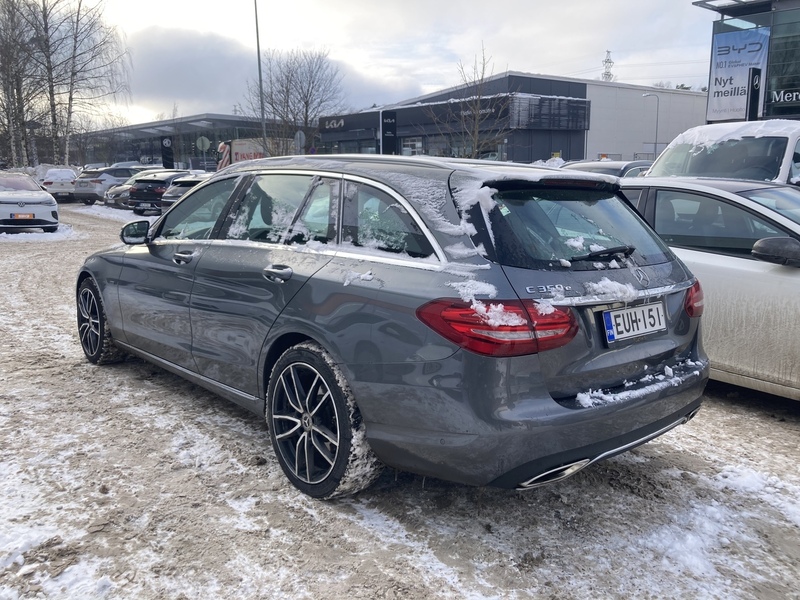 Mercedes-Benz C vaihtoauto
