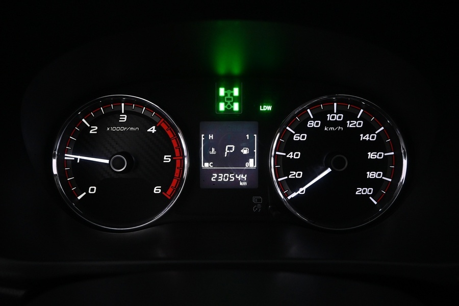 Mitsubishi L200 vaihtoauto