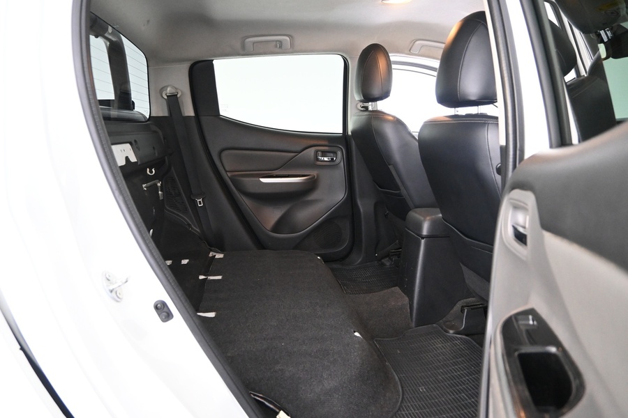 Mitsubishi L200 vaihtoauto