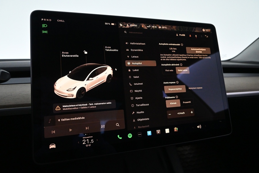 Tesla Model 3 vaihtoauto