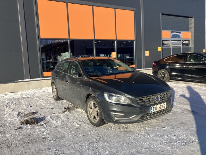 Volvo V60 vaihtoauto