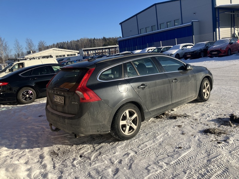 Volvo V60 vaihtoauto