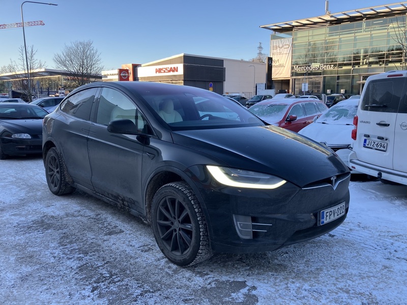 Tesla Model X vaihtoauto