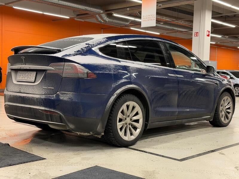 Tesla Model X vaihtoauto