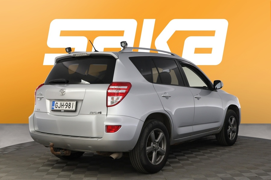 Toyota RAV4 vaihtoauto