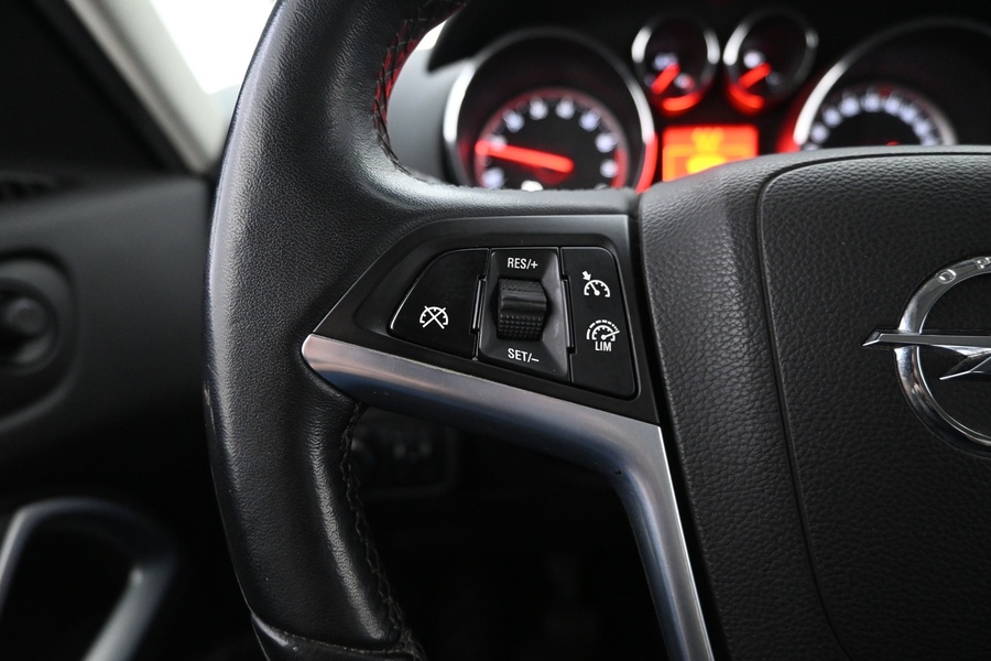 Opel Zafira Tourer vaihtoauto