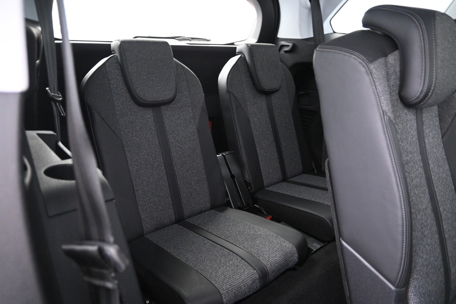 Peugeot 5008 vaihtoauto