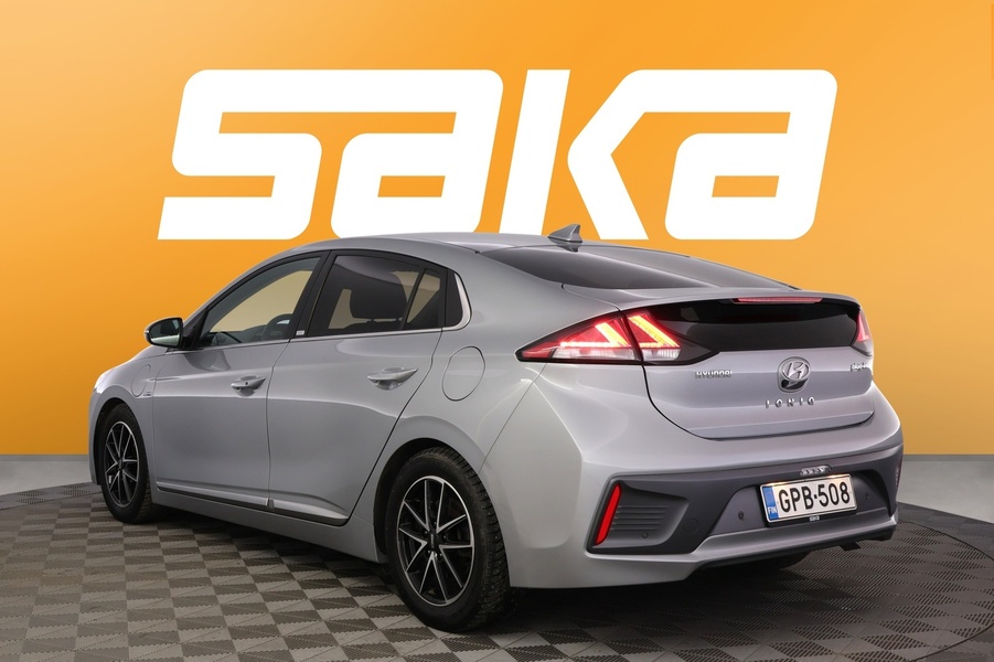 Hyundai IONIQ plug-in vaihtoauto