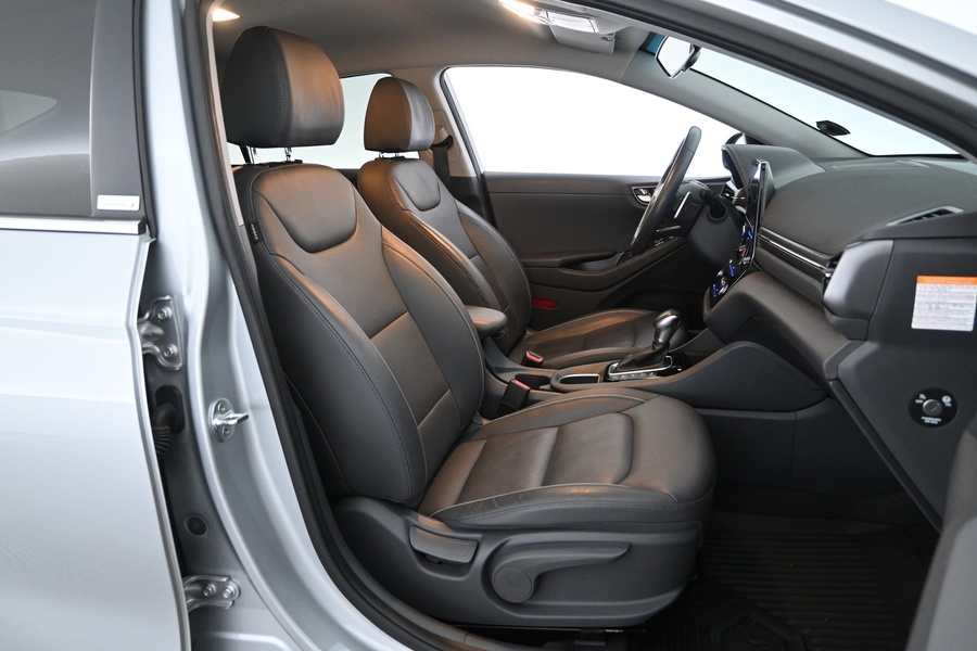 Hyundai IONIQ plug-in vaihtoauto