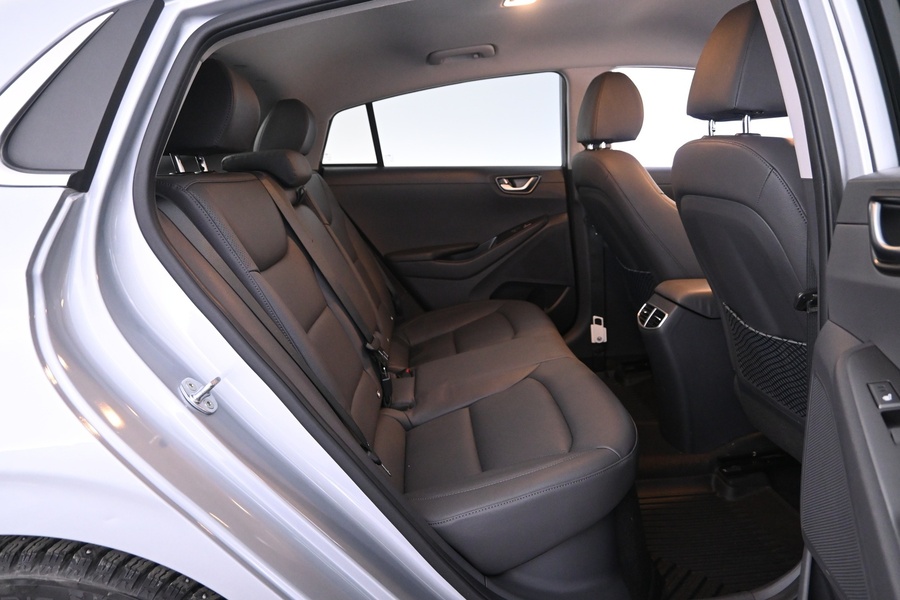 Hyundai IONIQ plug-in vaihtoauto