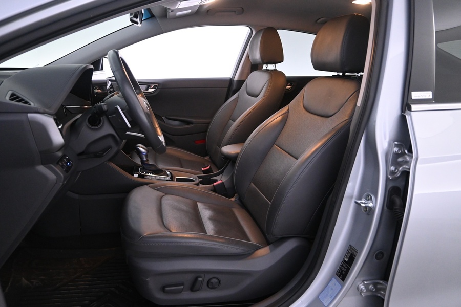 Hyundai IONIQ plug-in vaihtoauto