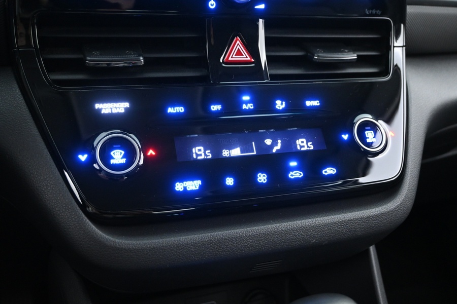 Hyundai IONIQ plug-in vaihtoauto