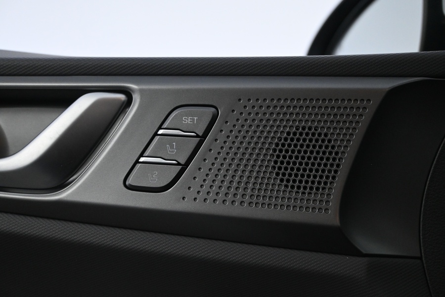 Hyundai IONIQ plug-in vaihtoauto