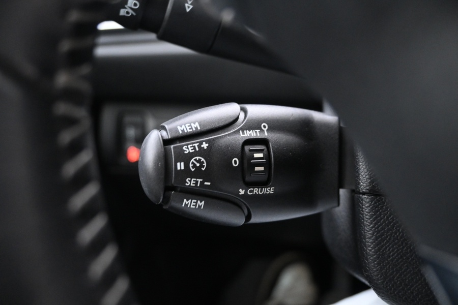 Peugeot 308 vaihtoauto