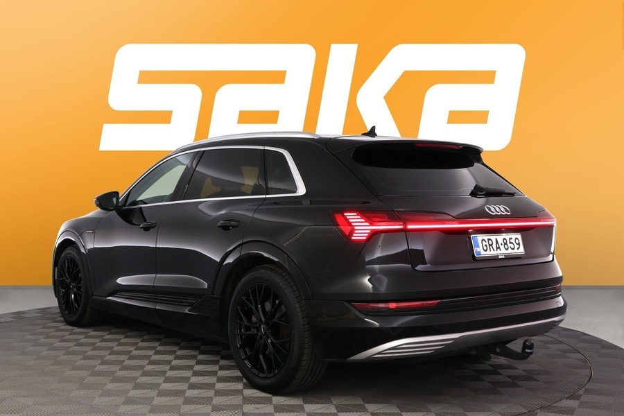 Audi e-tron vaihtoauto