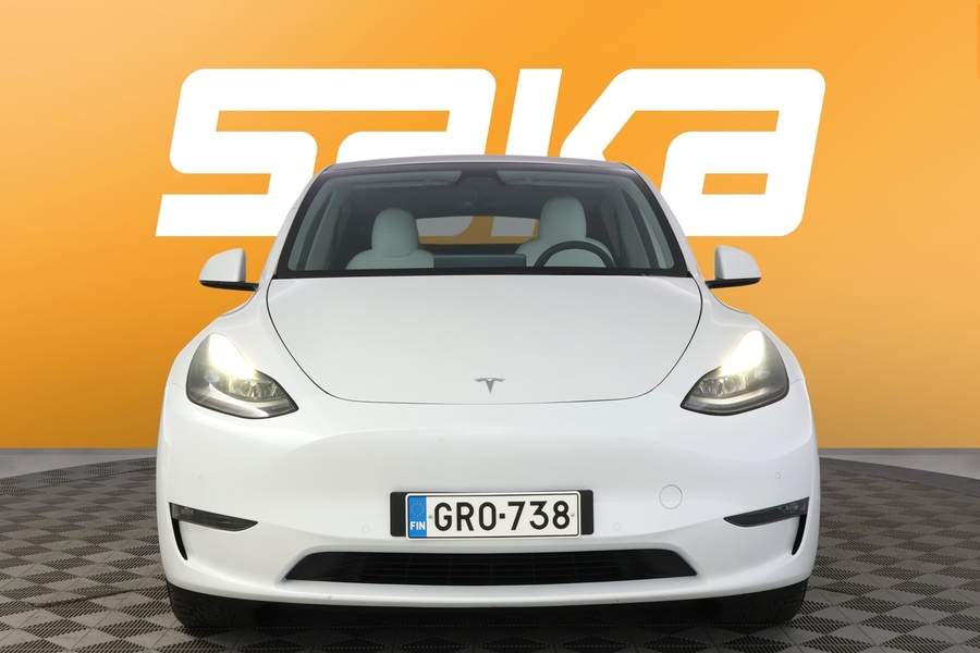 Tesla Model Y vaihtoauto