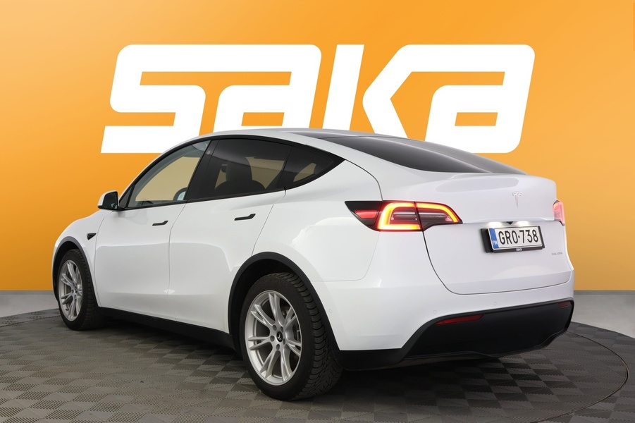 Tesla Model Y vaihtoauto