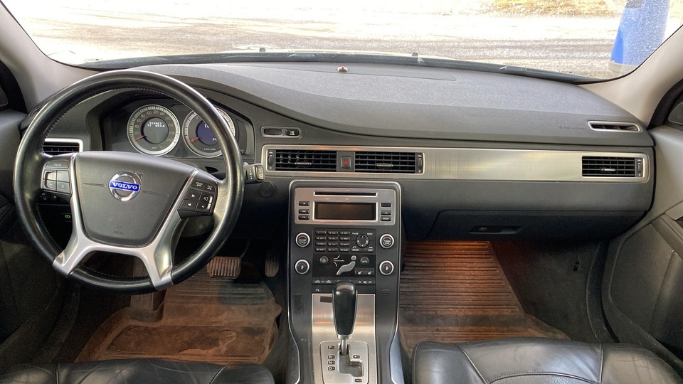 Volvo V70 vaihtoauto