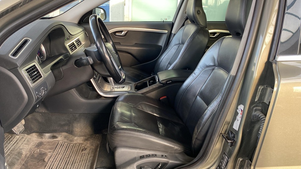 Volvo V70 vaihtoauto