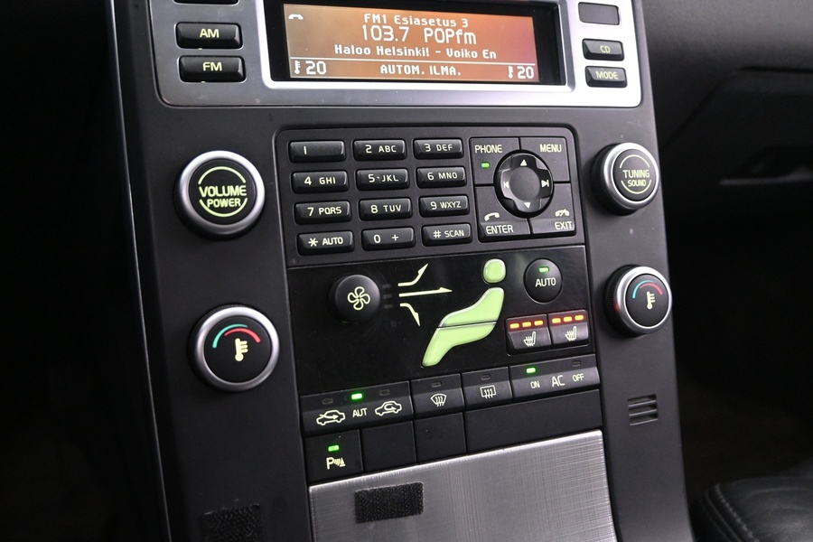 Volvo V70 vaihtoauto