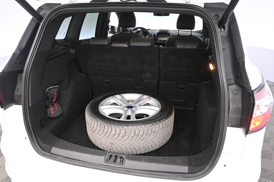 Ford Kuga vaihtoauto