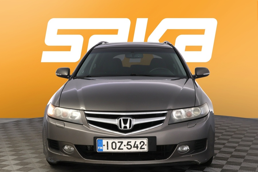 Honda Accord vaihtoauto