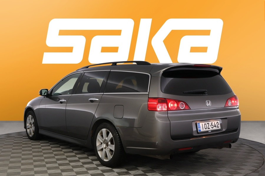 Honda Accord vaihtoauto