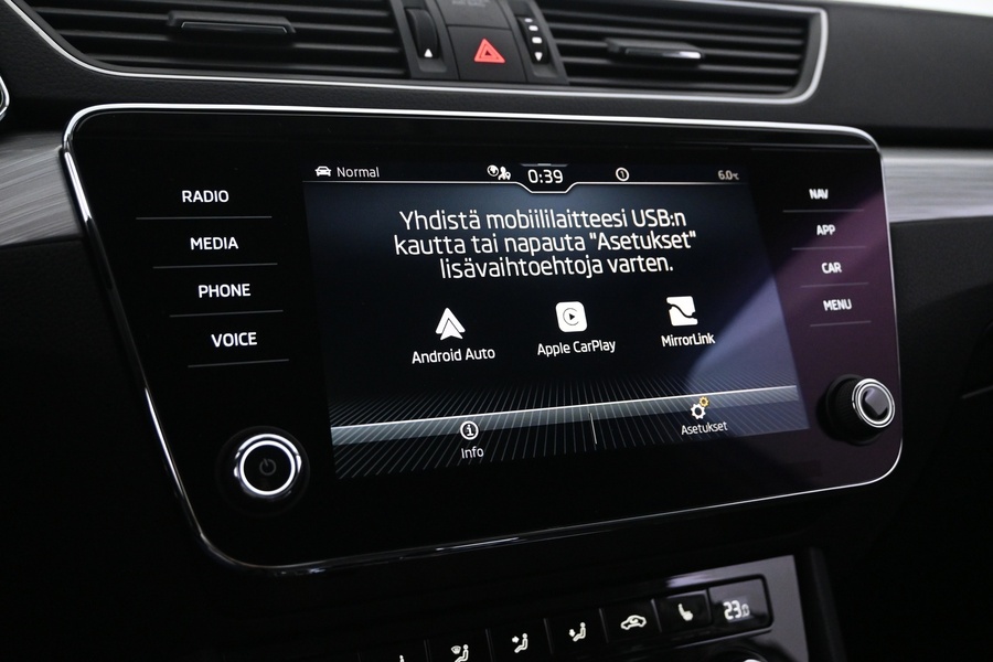 Skoda Superb vaihtoauto