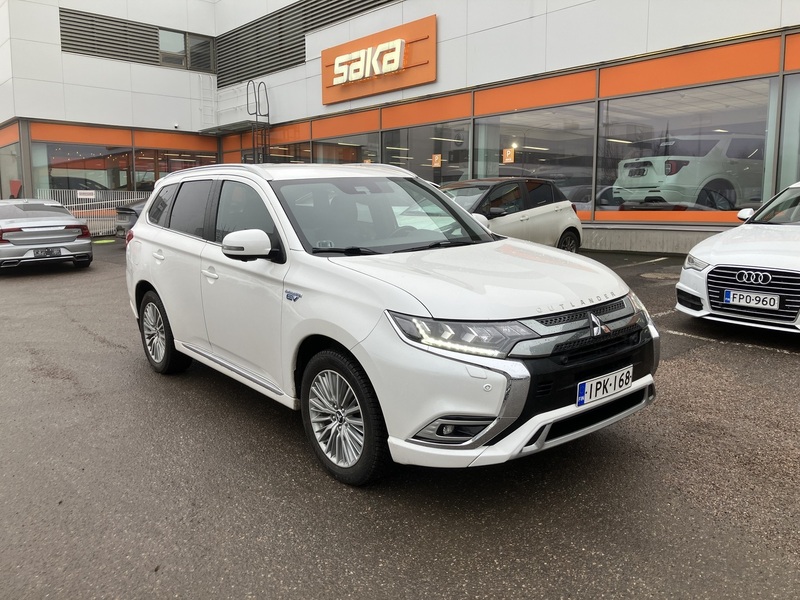 Mitsubishi Outlander PHEV vaihtoauto
