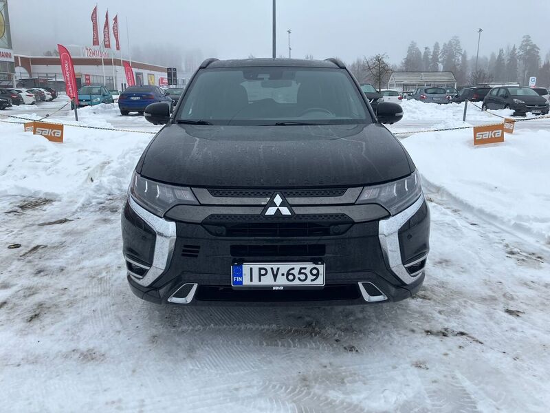 Mitsubishi Outlander PHEV vaihtoauto