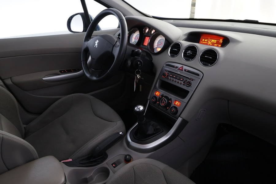 Peugeot 308 vaihtoauto