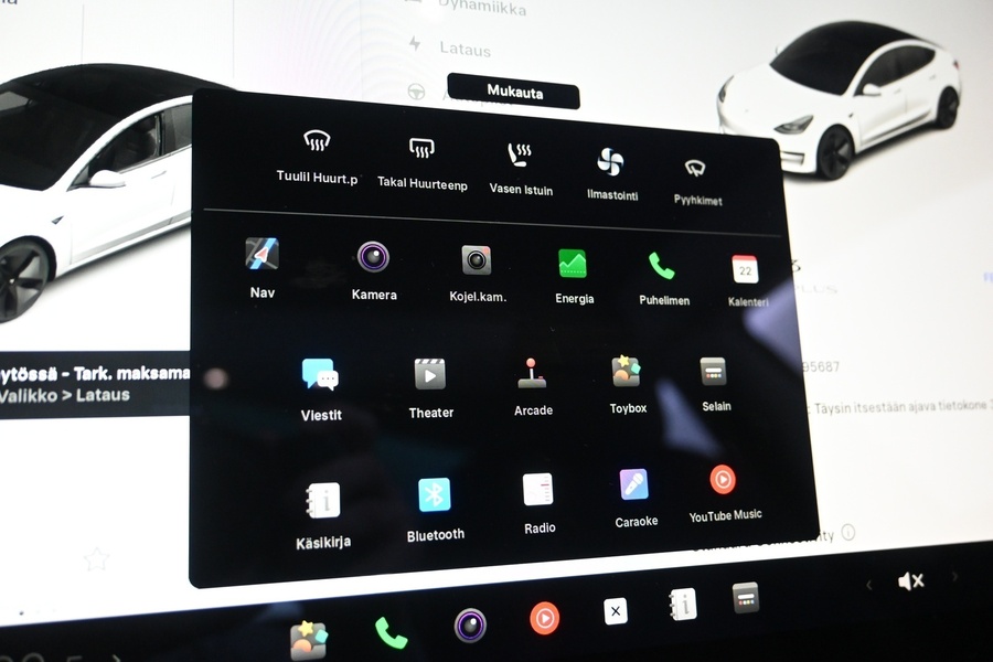 Tesla Model 3 vaihtoauto